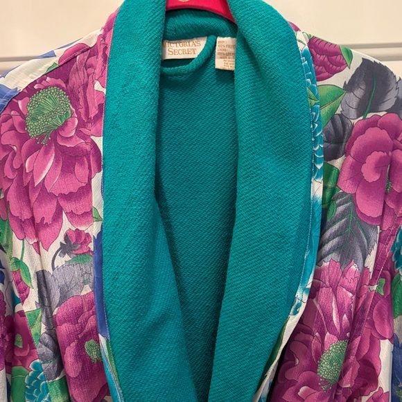 Victorias Secret Vintage Gold Tag Robe in great preloved condition - Picture 3 of 12